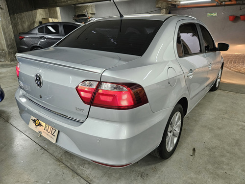 Volkswagen Voyage 1.6 Highline 101cv 2017