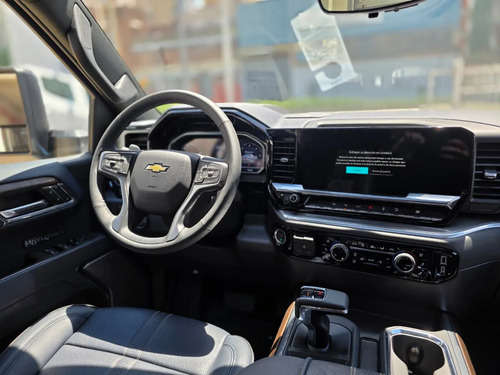 Chevrolet Silverado 5.3 V8 High Country 2026