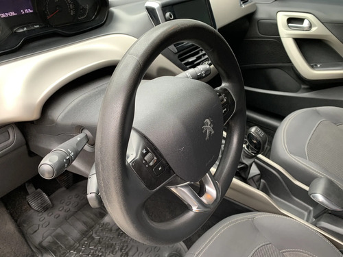 Peugeot 2008 1.6 Allure 2016
