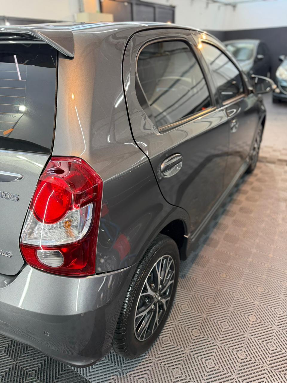 Toyota Etios Xls Pack 1.5 6mt 2022