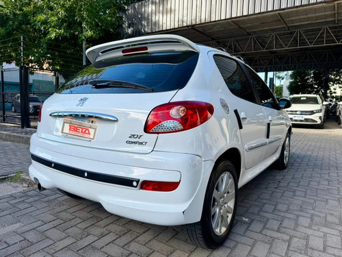 Peugeot 207 COMPACT 1.6 5 P XT PRE.GRIFE 2012