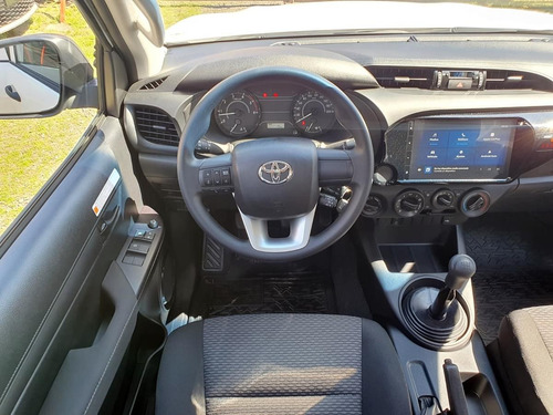 Toyota Hilux 2.4 Cd Dx 150cv 4x4 2025