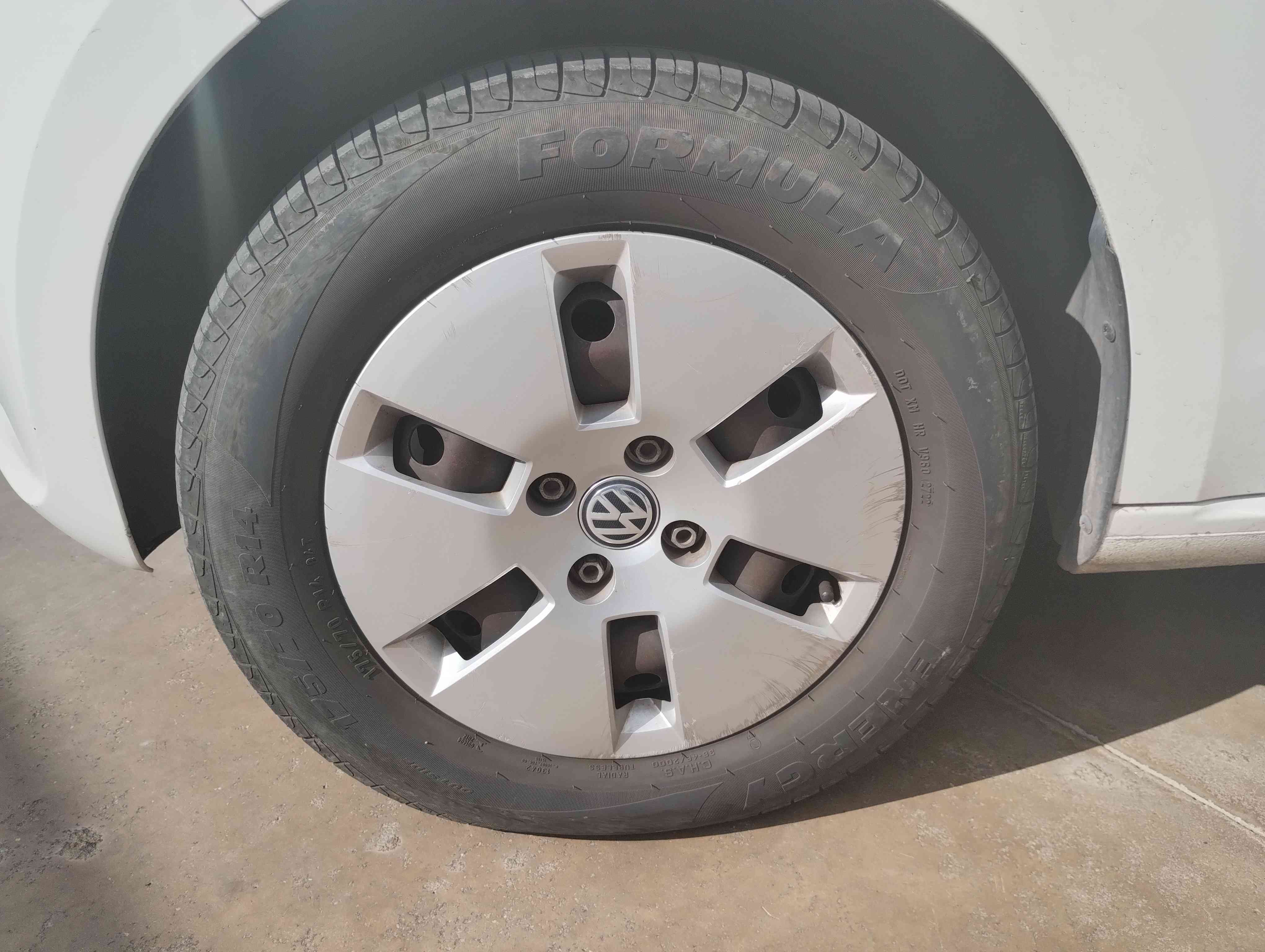 Volkswagen Up! 5 PTAS MOVE 2016