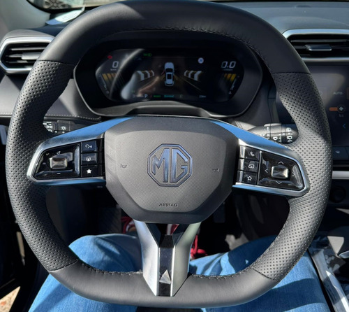 MG ZS LUXURY 1.5 HYBRID AUTOMATICO 2026