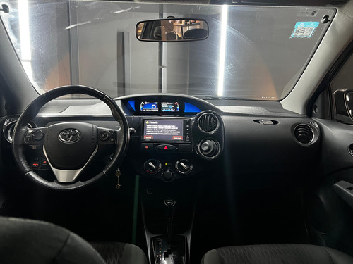 Toyota Etios 1.5 XLS AT4 5P L16 2017