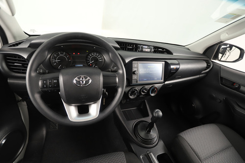 Toyota Hilux Chassi 2.4 Cs Dx 150cv 4x4 2025
