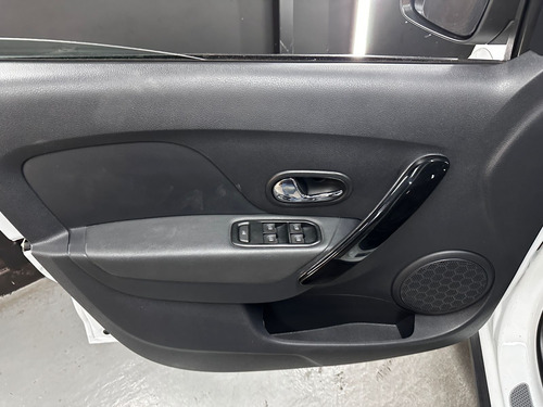 Renault Stepway 1.6 INTENS L19 2023