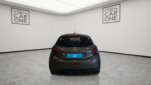 Peugeot 208 1.6 FELINE L16 2017