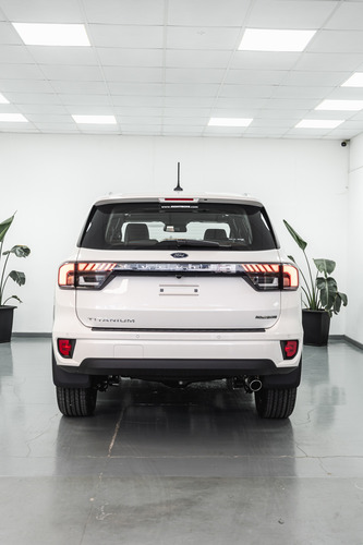 Ford Everest 2.3 Gtdi Titanium 4X4 At 2025