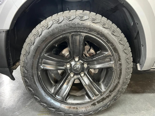 RAM 1500 5.7 DC 4X4 LARAMIE AT L13 2020