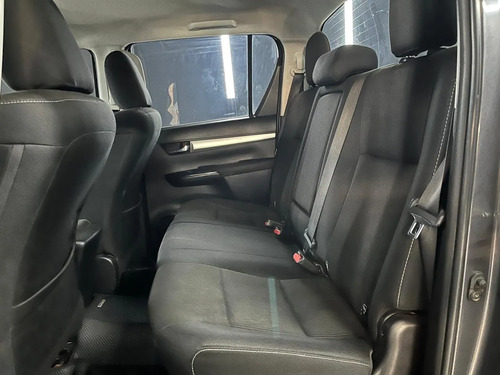 Toyota Hilux 2.8 TDI 4X4 DC SR L16 2017