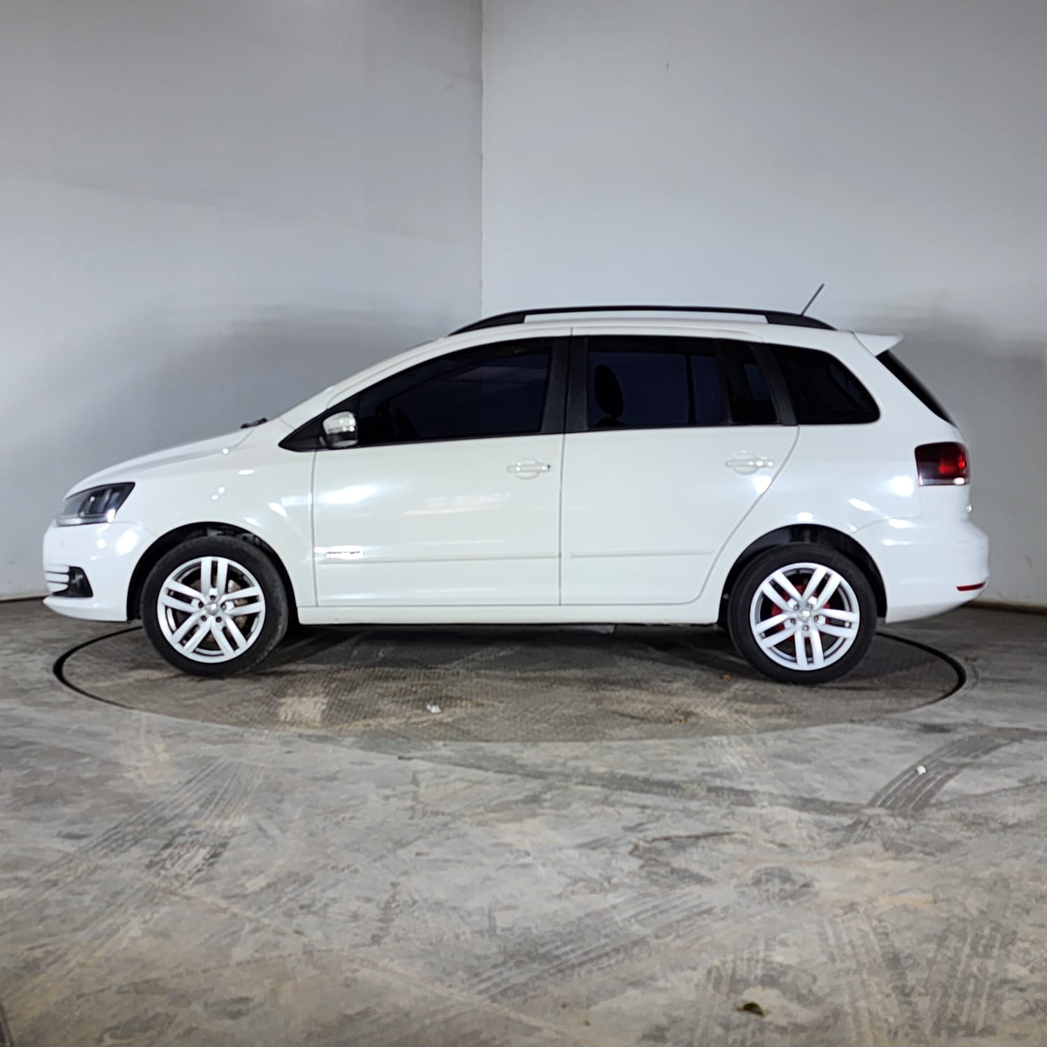 Volkswagen SURAN 1.6 5D 212 5P 2018