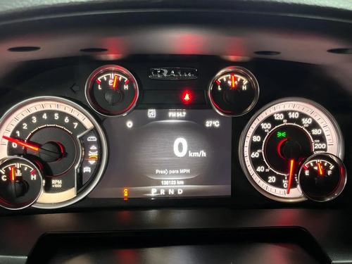 RAM 1500 5.7 DC 4X4 LARAMIE AT L13 2020