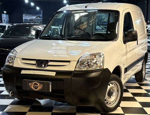 Peugeot Partner 1.6 Furgon Confort 2023