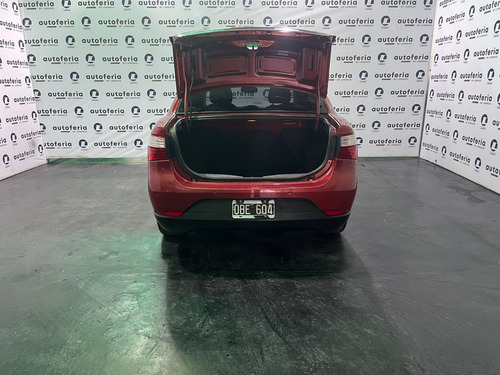 Fiat Grand Siena 1.6 ESSENCE DUALOGIC L12 2014