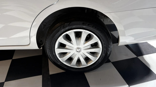 Nissan Versa 1.6 Sense Mt 2016