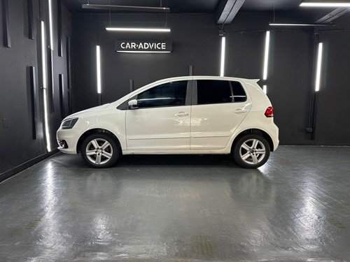 Volkswagen Fox 1.6 HIGHLINE 5P L15 2016