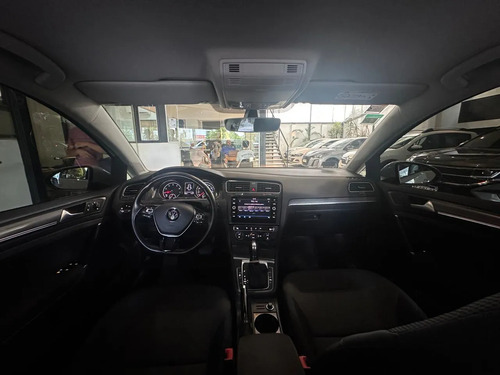 Volkswagen Golf Confotline 1.4T DSG 2018
