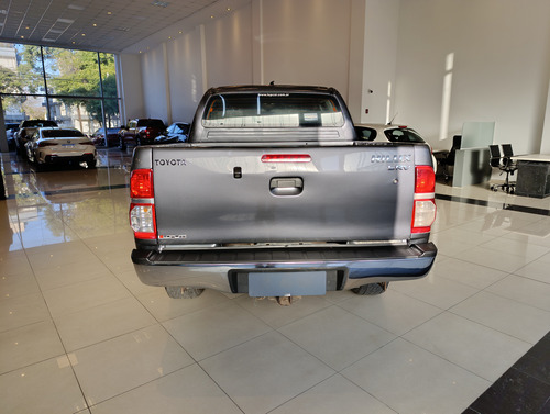 Toyota Hilux Pick-Up 3.0 Cd Srv 171cv 4x2 - B3 2015