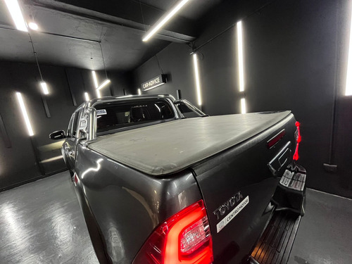 Toyota Hilux 2.8 TDI 4X2 SRX AT6 2022