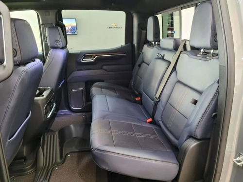 Chevrolet Silverado 5.3 V8 4X4 HIGH COUNTRY AT10 2026