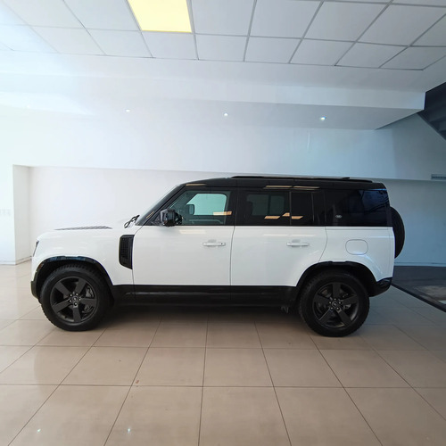 Land Rover Defender 2.0 110 P400E Hse X-Dynamic 2024