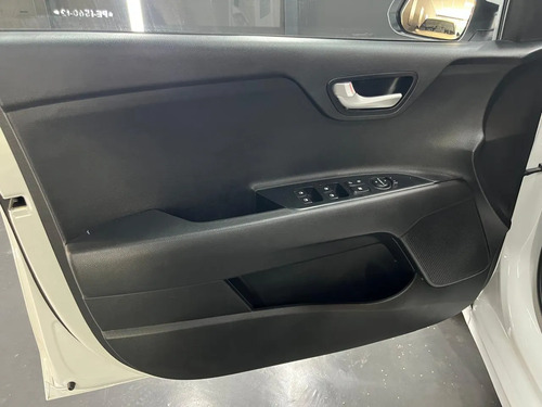 Kia Rio 1.6 SX 5P AT 2023
