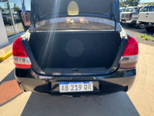 Toyota Etios XLS 1.5 6M/T 2017