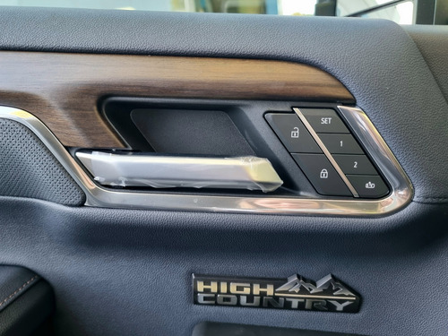 Chevrolet Silverado 5.3 V8 High Country 2025