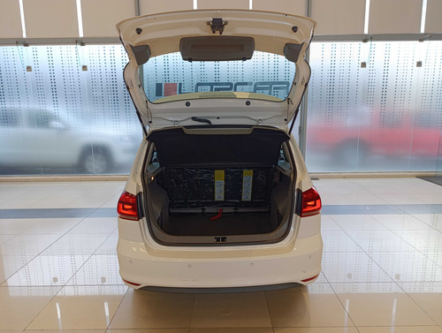 Volkswagen Suran 1.6 Imotion Highline 2015