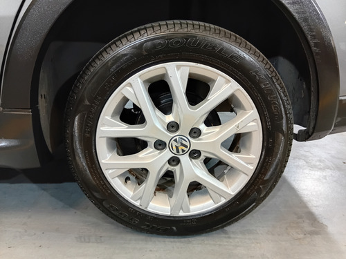 Volkswagen Suran 1.6 Highline L/15 2015