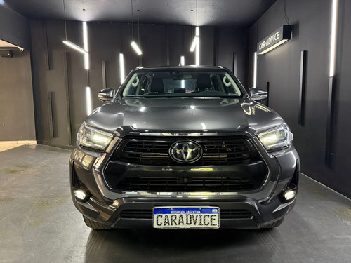 Toyota Hilux 2.8 TDI 4X2 DC SRX AT6 L21 2022