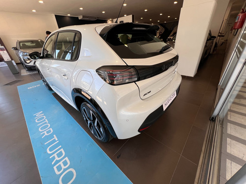 Peugeot 2008 1.0T Gt 2025