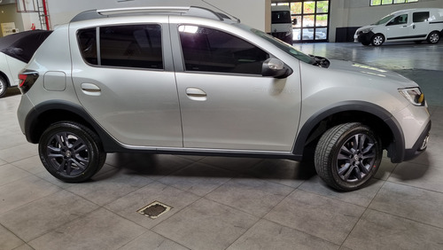 Renault Stepway 1.6 Intens Cvt 2025