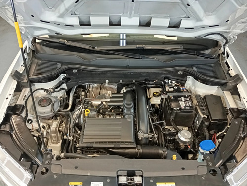 Volkswagen Taos 1.4 250 Tsi Comfortline At L/24 2025