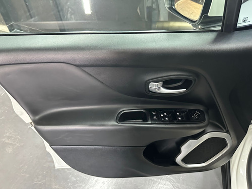 Jeep Renegade 1.8 4X2 LONGITUDE AT L18 2022