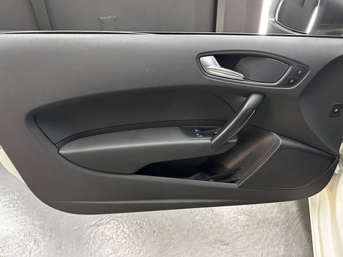 Audi A1 1.2 T ATTRACTION L11 2012