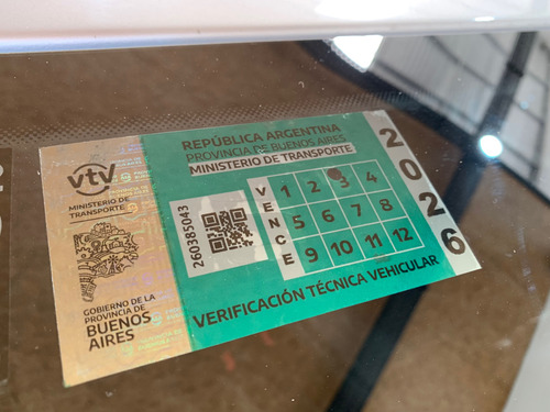 Volkswagen Voyage 1.6 Comfortline 101cv 2013