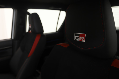 Toyota Hilux GR IV 4X4 AT 2026