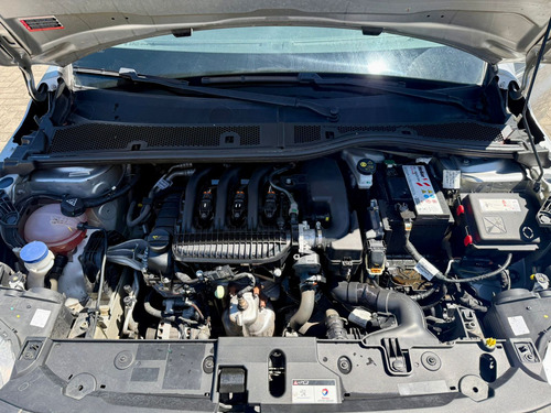 Peugeot 208 1.2 LIKE L20 2021