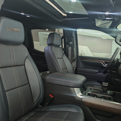 Chevrolet Silverado 5.3 V8 High Country 2026