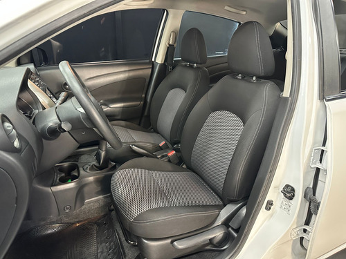 Nissan Versa 1.6 ADVANCE L20 2020