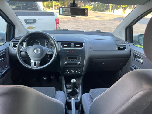 Volkswagen Suran 1.6 Comfortline 101cv 2013