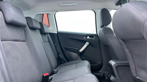 Peugeot 2008 1.6 Allure 2016