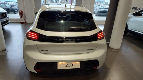 Peugeot 208 1.0T Gt 2024