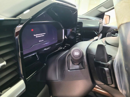 Chevrolet Silverado 5.3 V8 4X4 Z71 TRAIL BOSS AT10 2026