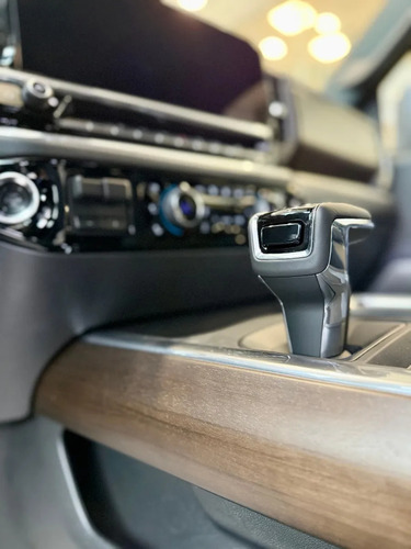 Chevrolet Silverado 5.3 V8 High Country 2025