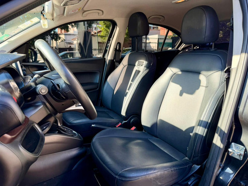 Fiat Cronos 1.8 PRECISION AT L21 2022