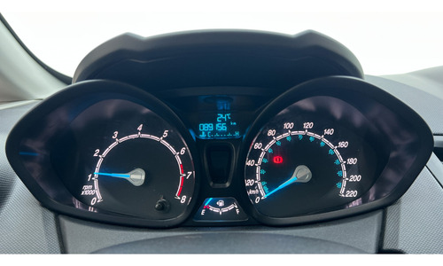 Ford Fiesta Kinetic 1.6 Se 120cv 2015