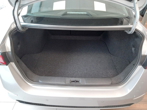 Nissan Sentra 2.0 Advance Cvt 2025